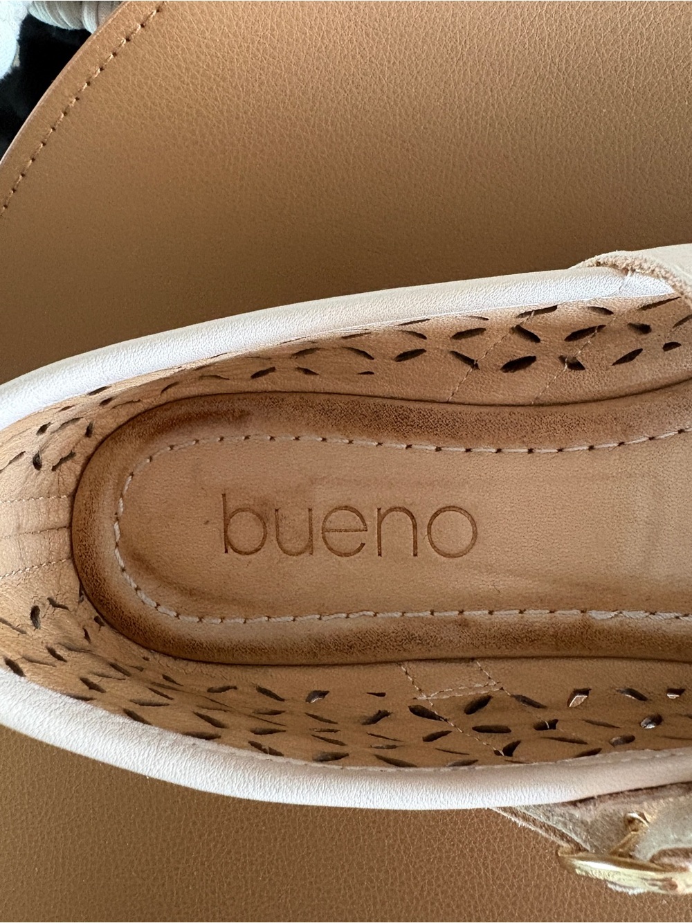 Bueno blush Perforated Mary Jane Flats. Sz 39 - Picture 7 of 8